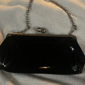 Unlisted a Kenneth Cole production